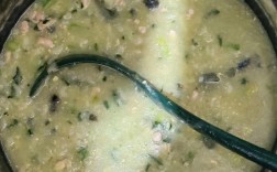 宝宝鸡蛋青菜粥的做法