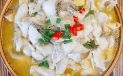 家常炖鱼图家常菜的图片