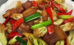 菜花炒肉怎么做才下饭？