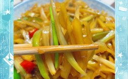 土豆炒芹菜怎么做最下饭？