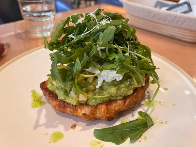 海鲜黄金米饭怎么做?-图1 海鲜黄金米饭怎么做?-图1