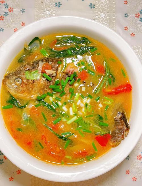 鱼汤怎么做?家常简单做法全在这!-图1 鱼汤怎么做?家常简单做法全在这!-图1
