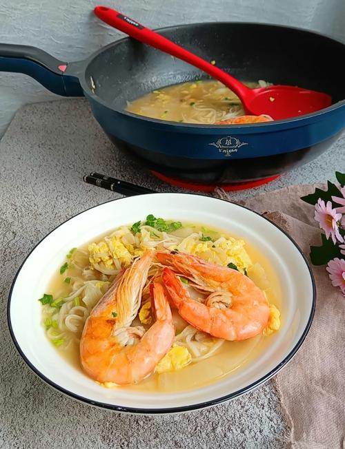 家常白菜海鲜面条怎么做?-图2 家常白菜海鲜面条怎么做?-图2