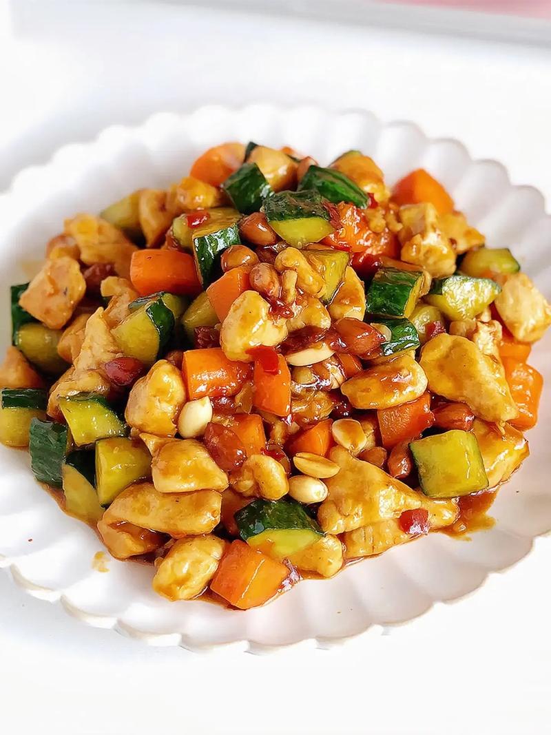 胡萝卜黄瓜做法大全家常做法-图2