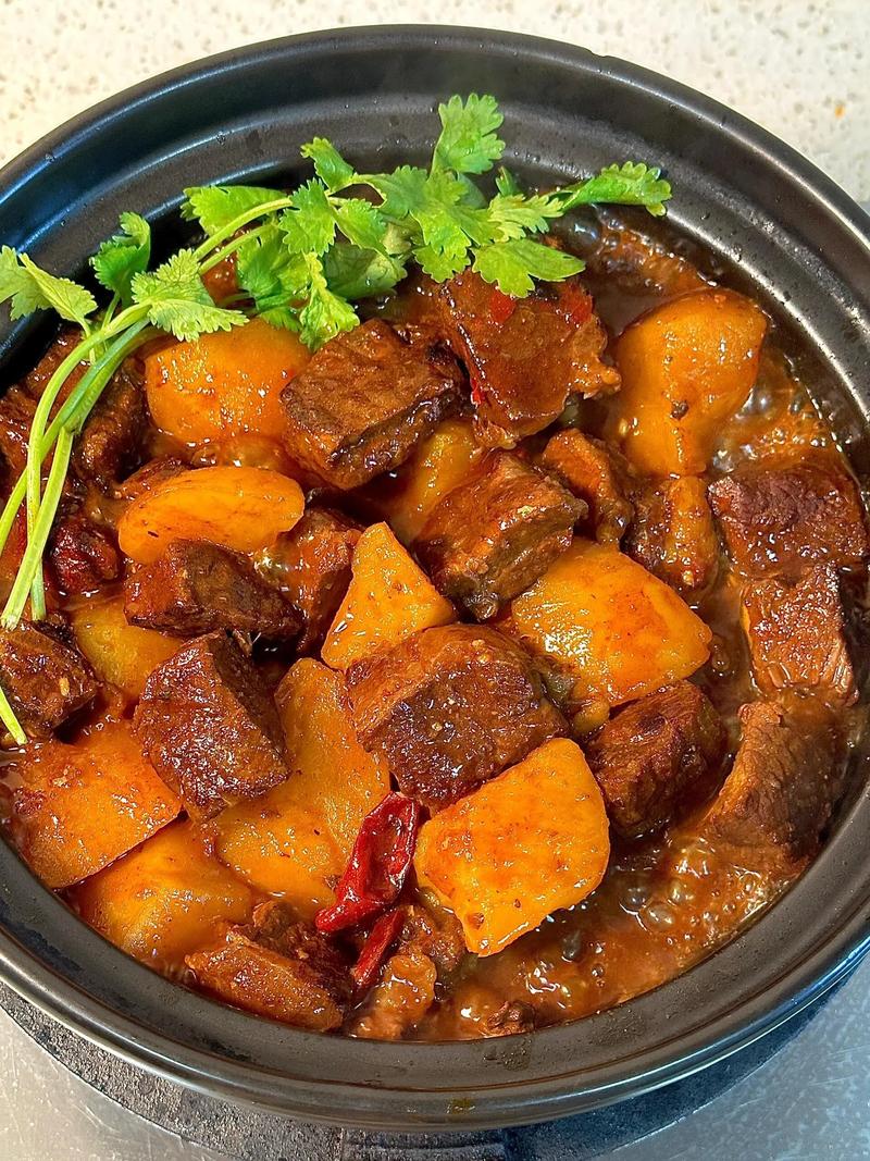 牛肉烧土豆怎么做才好吃？-图2