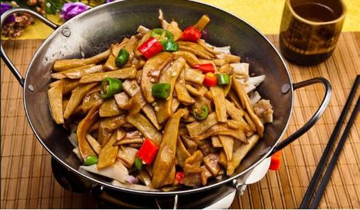 海鲜菇和杏鲍菇,哪个更合你胃口?-图2 海鲜菇和杏鲍菇,哪个更合你胃口?-图2