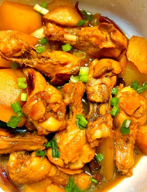 红烧鸡腿土豆怎么做才好吃?-图1 红烧鸡腿土豆怎么做才好吃?-图1