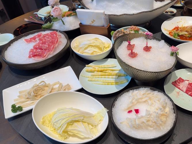 肥牛海鲜火锅怎么做?30字做法大全在此-图2 肥牛海鲜火锅怎么做?30字做法大全在此-图2