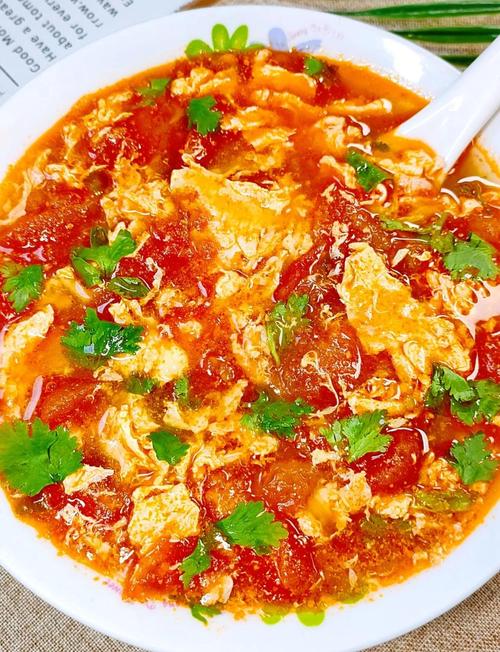 西红柿海鲜鸡蛋汤怎么做才鲜?-图1 西红柿海鲜鸡蛋汤怎么做才鲜?-图1