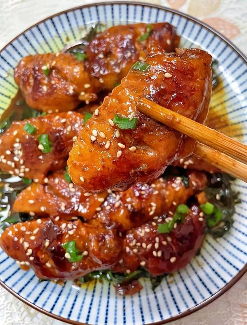 家常炒鸡翅做法大全，哪种最简单？-图2