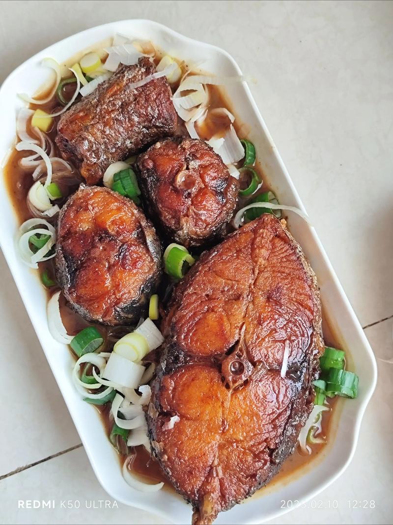 家常红烧鲅鱼怎么做才好吃?-图2 家常红烧鲅鱼怎么做才好吃?-图2