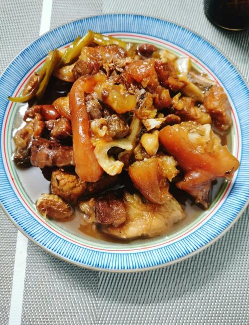 酸辣肘子家常做法有哪些关键步骤?-图1 酸辣肘子家常做法有哪些关键步骤?-图1