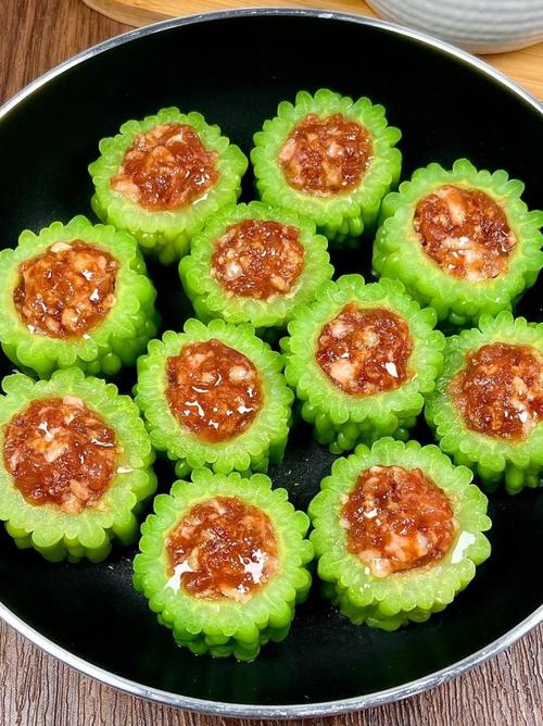 苦瓜烧肉怎么做才不苦？家常做法有哪些？-图2