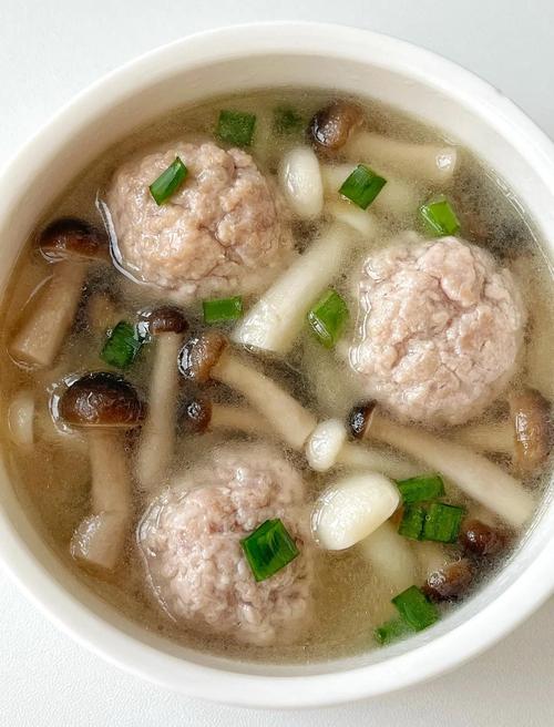 10月宝宝辅食汤怎么做好吃又营养?-图2 10月宝宝辅食汤怎么做好吃又营养?-图2