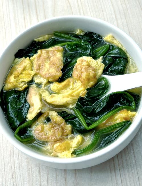 宝宝辅食菠菜汤怎么做？-图2