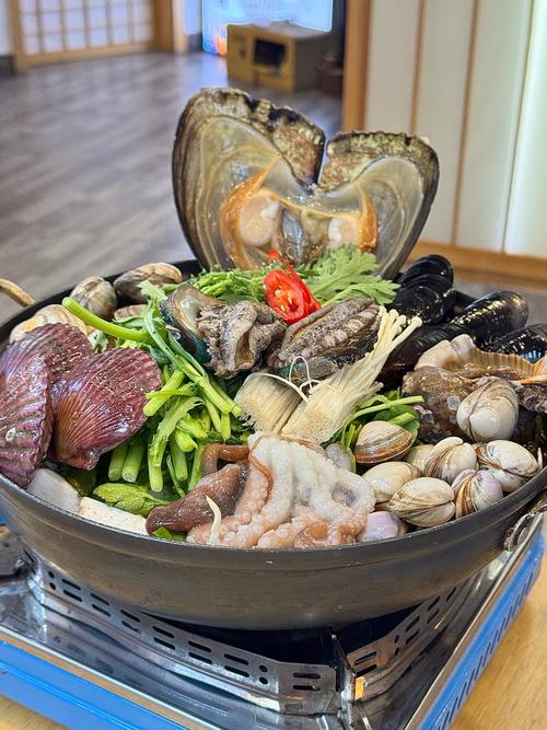 重庆海鲜火锅怎么做才地道?-图1 重庆海鲜火锅怎么做才地道?-图1