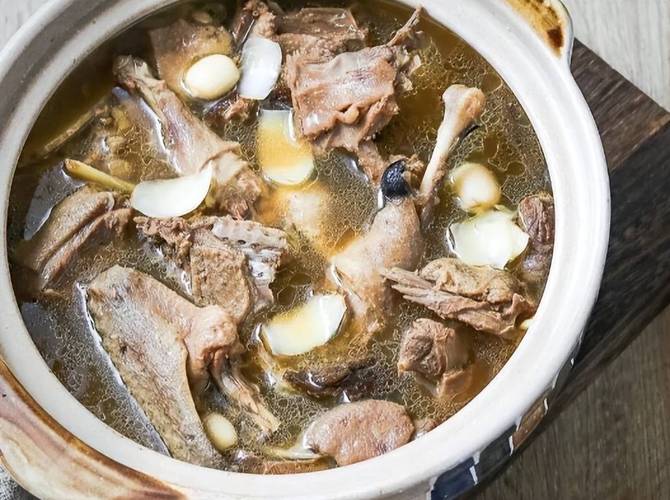 什么海鲜与鸭肉炖汤好喝-图3 什么海鲜与鸭肉炖汤好喝-图3