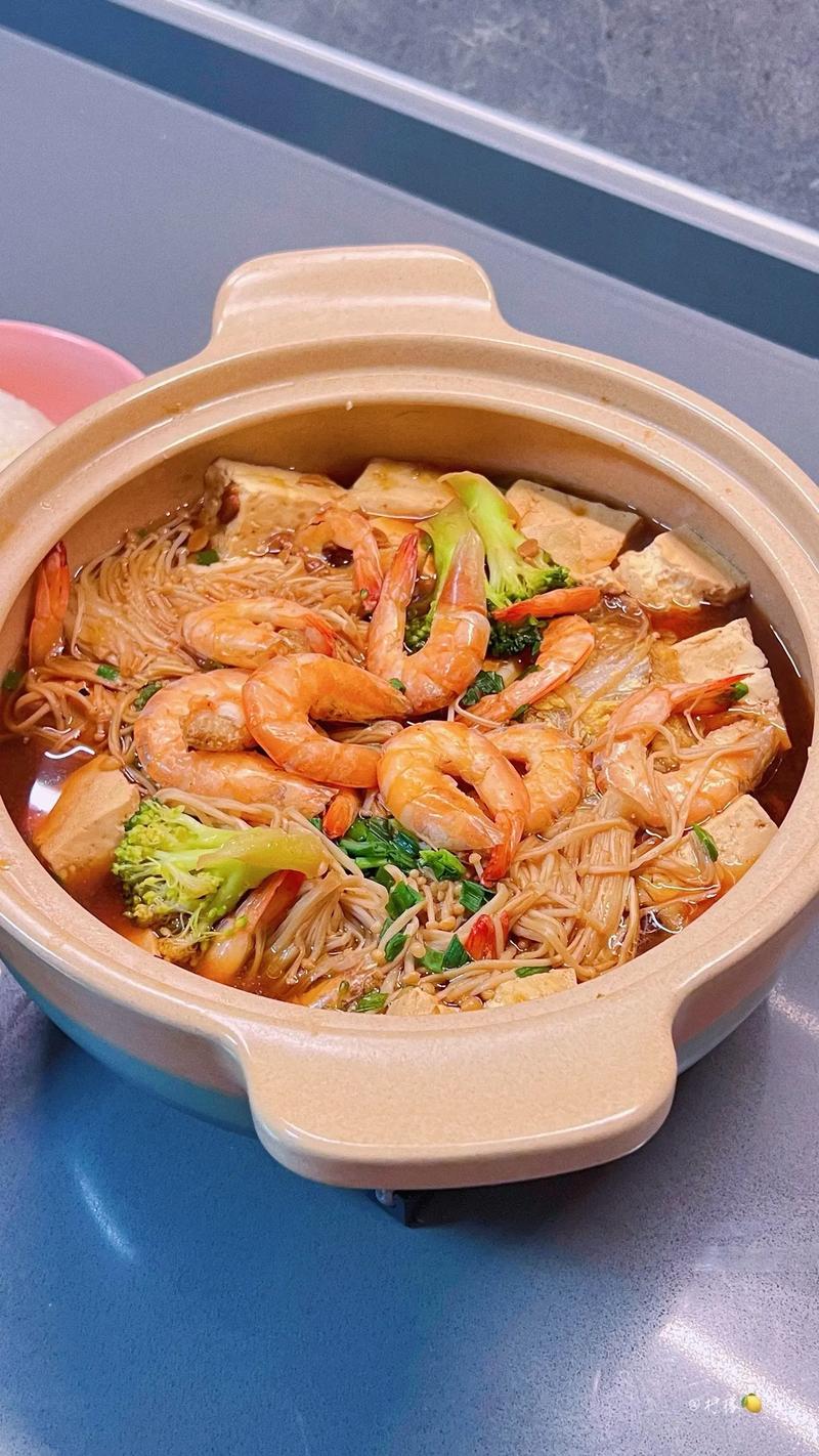 砂锅海鲜豆腐怎么做才鲜香入味?-图1 砂锅海鲜豆腐怎么做才鲜香入味?-图1