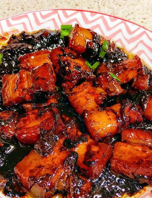 梅菜红烧肉怎么做才入味？-图1