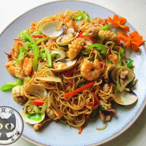 蛤蜊海鲜炒面怎么做才好吃?-图3 蛤蜊海鲜炒面怎么做才好吃?-图3