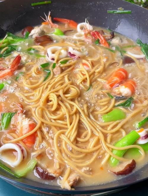 海鲜卤面做法大全带图片,怎么做才正宗?-图1 海鲜卤面做法大全带图片,怎么做才正宗?-图1