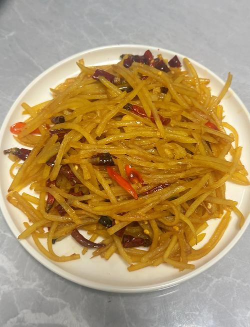 酸辣土豆丝怎么做才够脆够入味？-图1