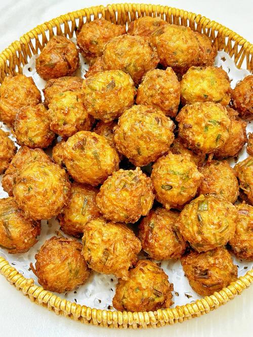 炸白萝卜素丸子怎么做？家常做法有啥诀窍？-图2