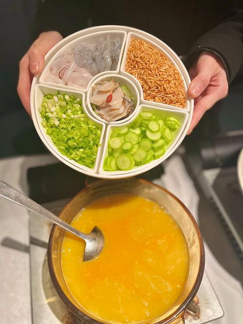 龙虾海鲜泡饭怎么做?-图3 龙虾海鲜泡饭怎么做?-图3