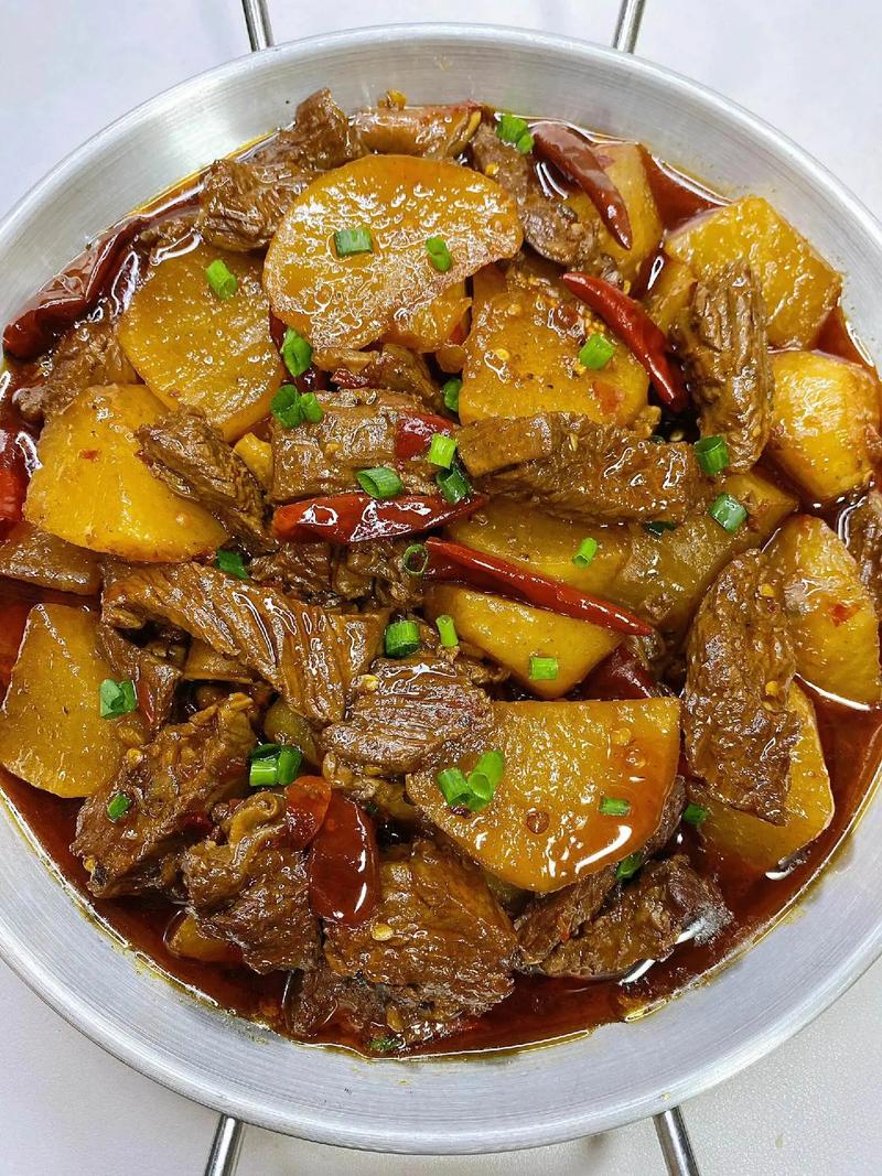 萝卜炖牛肉怎么做才好吃？-图2
