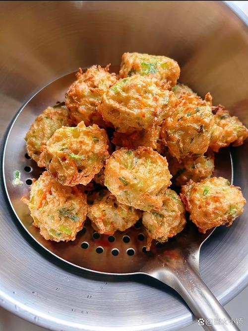 油炸面丸子怎么做才酥脆不腻？-图1