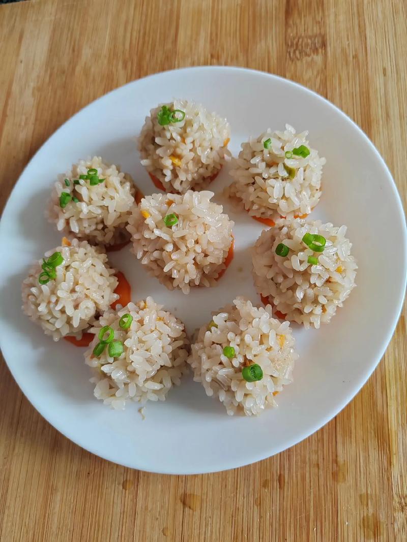 油炸糯米肉圆子怎么做才酥脆不散?-图2 油炸糯米肉圆子怎么做才酥脆不散?-图2