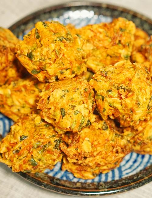 油炸素丸子怎样做外酥里嫩不吸油?-图3 油炸素丸子怎样做外酥里嫩不吸油?-图3