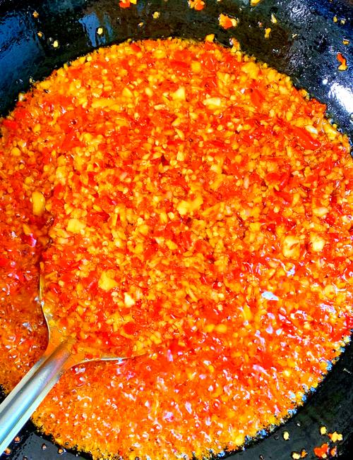 蒜蓉辣椒酱的做法大全家常-图1 蒜蓉辣椒酱的做法大全家常-图1