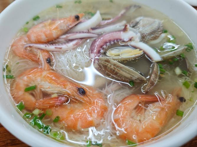 台湾海鲜米粉汤图片大全有哪些特色？-图2