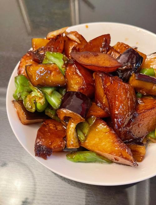 东北地三鲜家常做法，怎么做才地道？-图2