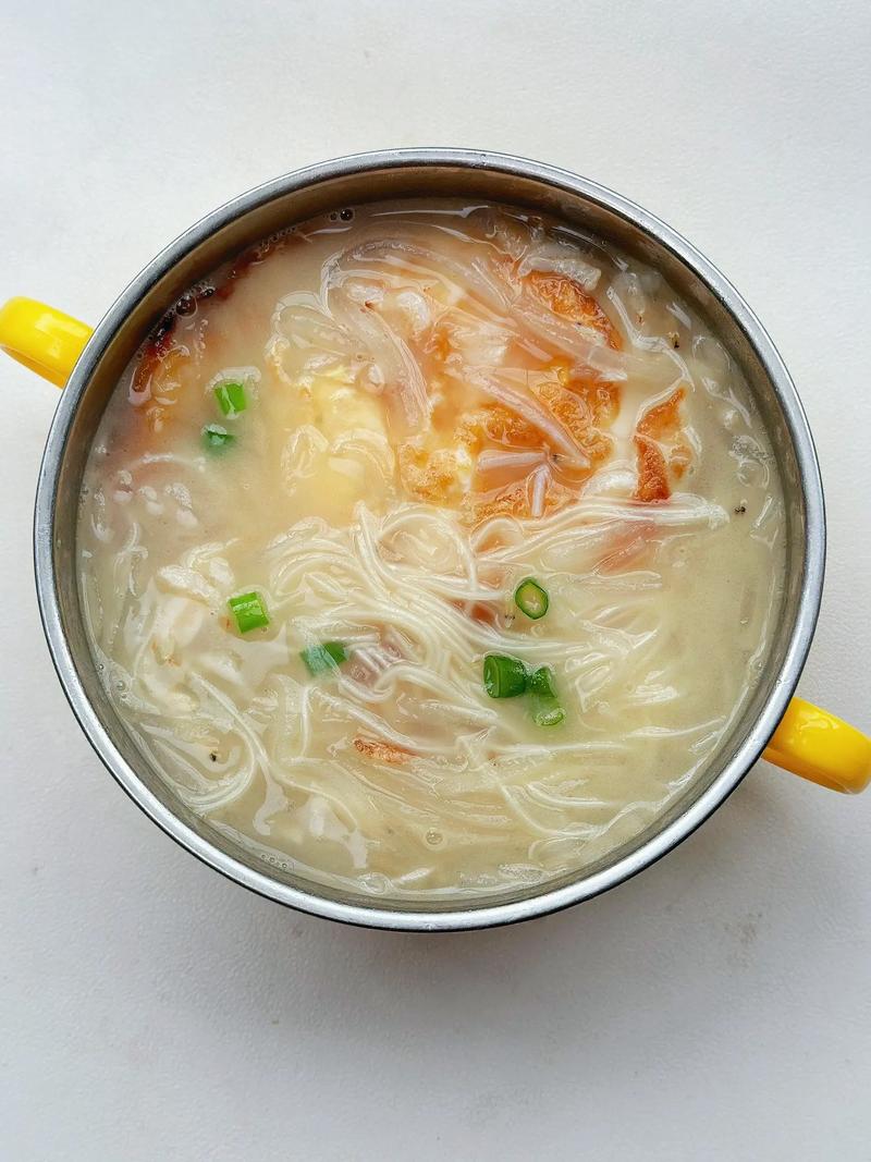 6月龄宝宝面条怎么煮?营养辅食这样做?-图2 6月龄宝宝面条怎么煮?营养辅食这样做?-图2