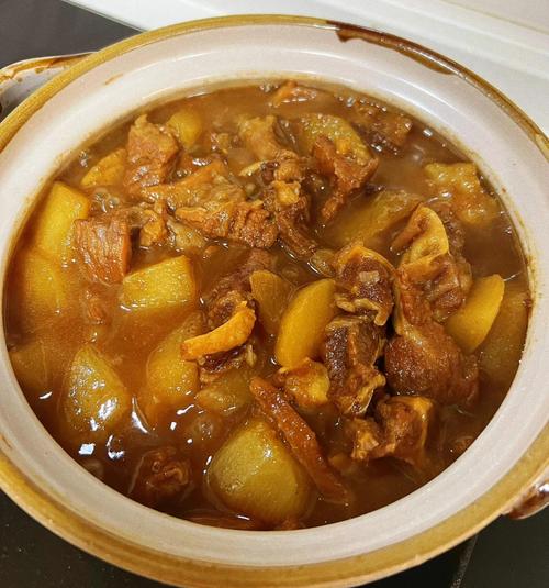 萝卜炖牛肉怎么做才好吃？-图1