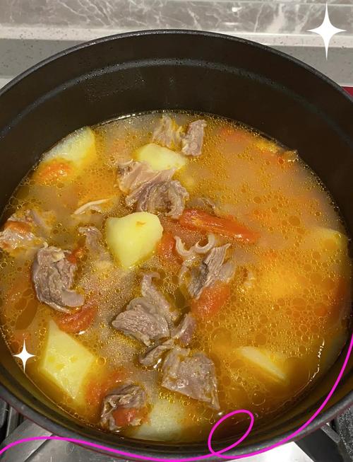 牛肉炖柿子土豆,家常做法怎么做?-图2 牛肉炖柿子土豆,家常做法怎么做?-图2