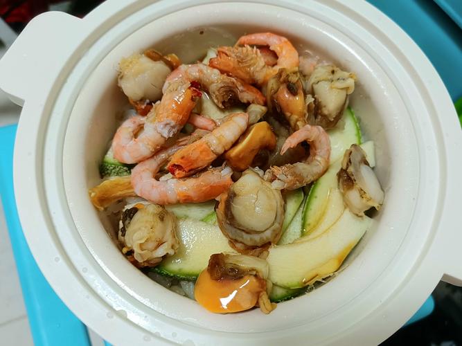 海鲜煲仔饭配料做法有何秘诀？-图2
