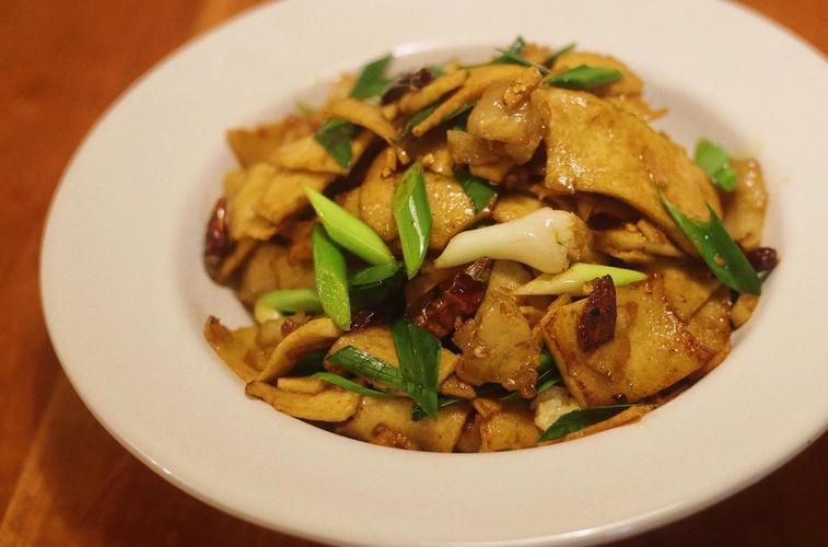 炒千叶豆腐的家常做法大全-图1