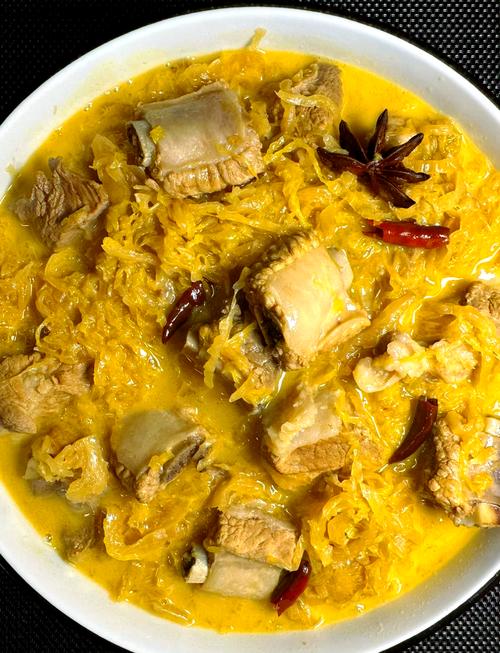 炖排骨酸菜怎么做才够味?-图1 炖排骨酸菜怎么做才够味?-图1