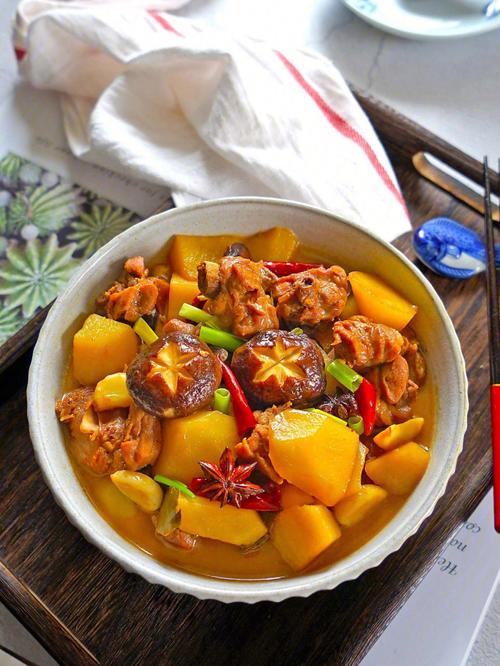 鸭肉炖土豆怎样炖更软烂入味？-图2