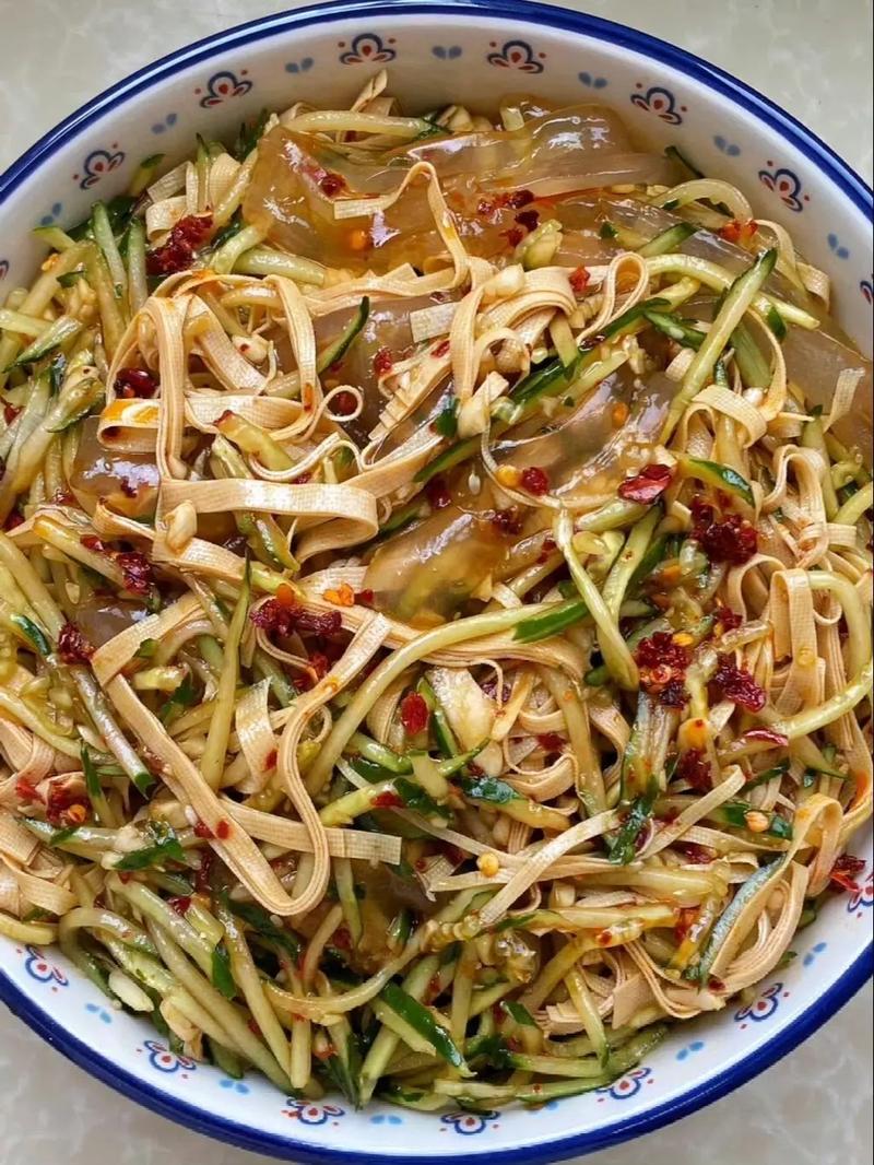 黄瓜拉皮家常凉菜做法大全-图1