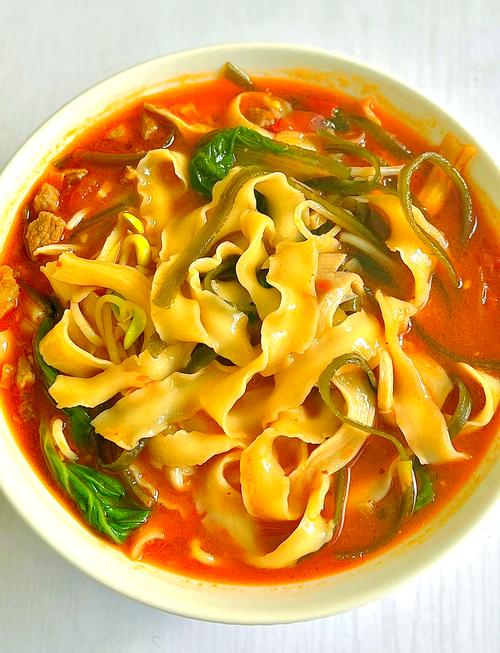 带汤刀削面的做法家常做法-图2 带汤刀削面的做法家常做法-图2