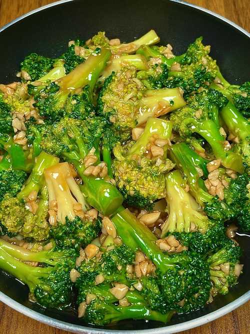 清炒西兰花的家常做法视频-图1 清炒西兰花的家常做法视频-图1