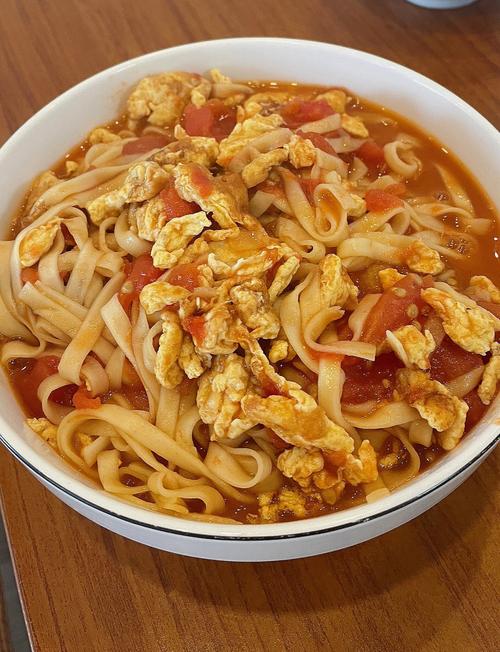 西红柿鸡蛋炒面的家常做法-图2 西红柿鸡蛋炒面的家常做法-图2