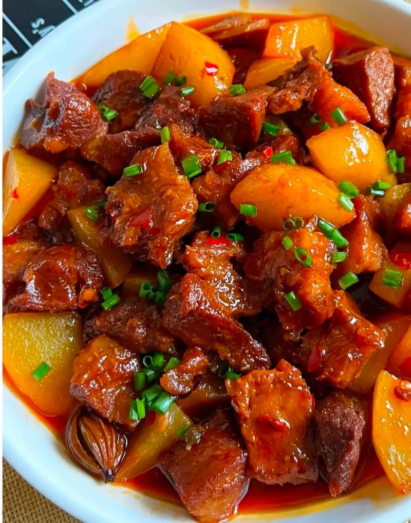 土豆烧牛腩怎么做才软烂入味?-图1 土豆烧牛腩怎么做才软烂入味?-图1