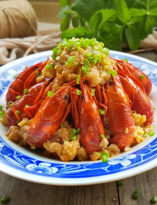 蒜蓉小龙虾的做法家常做法-图1
