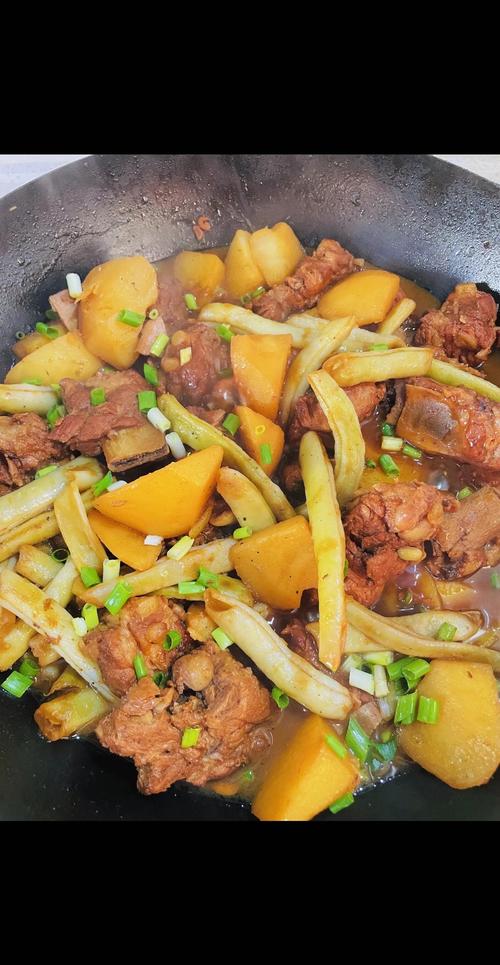 排骨豆角土豆怎么炖才软烂入味?-图1 排骨豆角土豆怎么炖才软烂入味?-图1