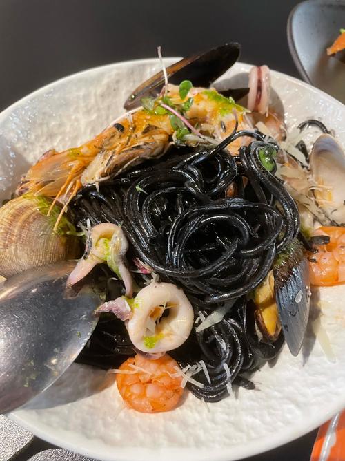 西班牙海鲜面做法有哪些关键窍门？-图3